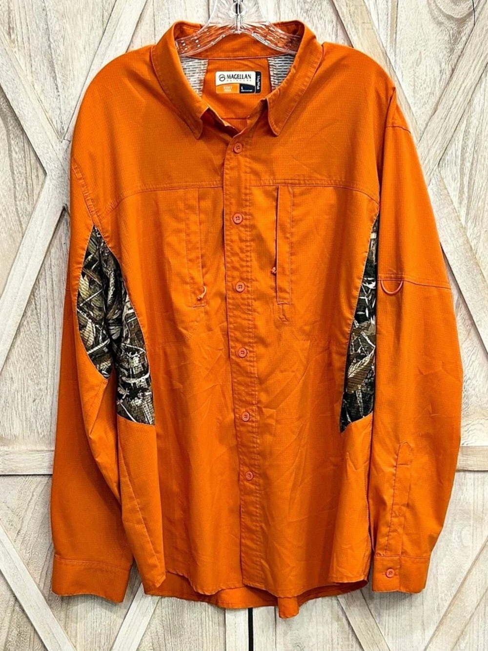 Magellan Outdoors Hint Gear Mag Wick Blaze Orange Camo Button Down Men’s Large
